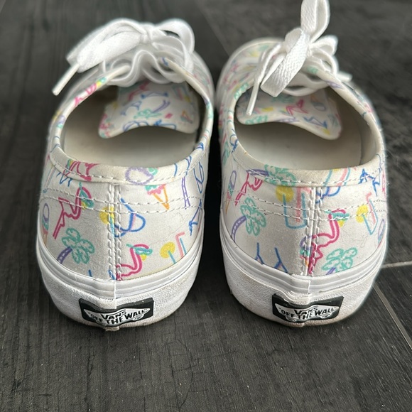 Vans Authentic Shoe - Picture 4 of 7